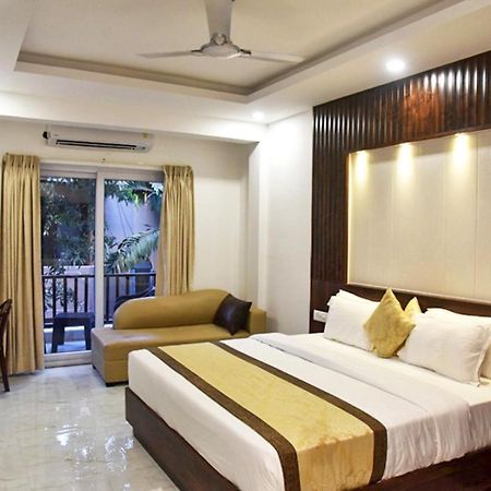 De Falcon Goa Beach Resort Candolim Exterior foto